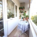 Ваш уголок спокойствия в Бейликдюзю: Квартира с видом на зеленый сад