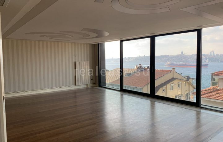 Недвижимость в Турции: дуплекс-резиденция у Босфора с панорамным видом