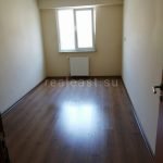 Недвижимость в Турции: новая квартира в тихом жилом комплексе в Бейликдюзю