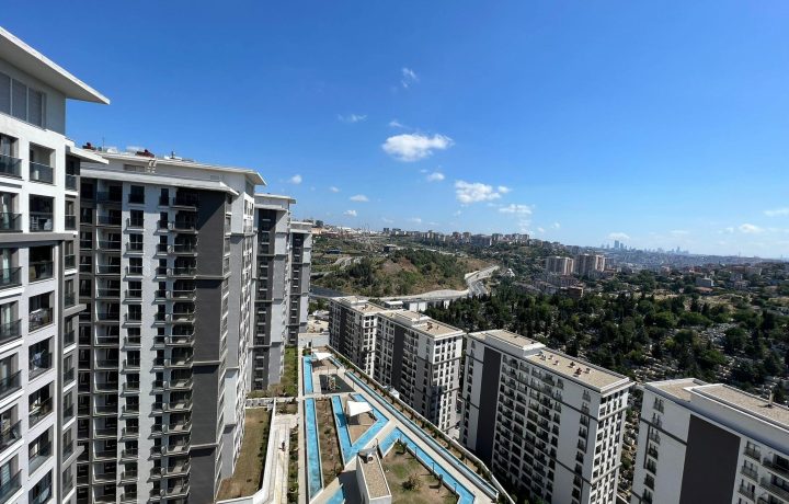 Новый большой жилой комплекс в 20 минутах от центра Стамбула
