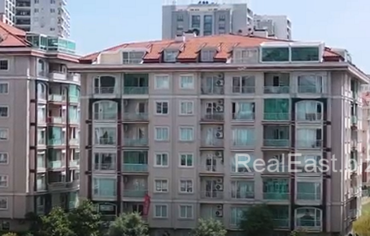 Готовая квартира 3+1, 215м2 в районе Бююкчекмедже, Стамбул №2784