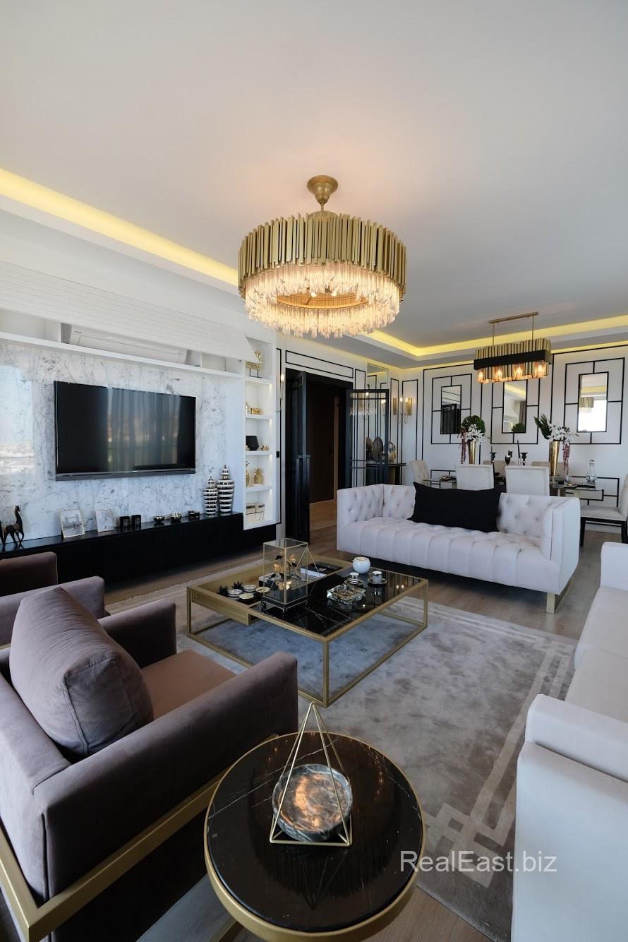 Stunning 4+1 Apartment in the Heart of Istanbul