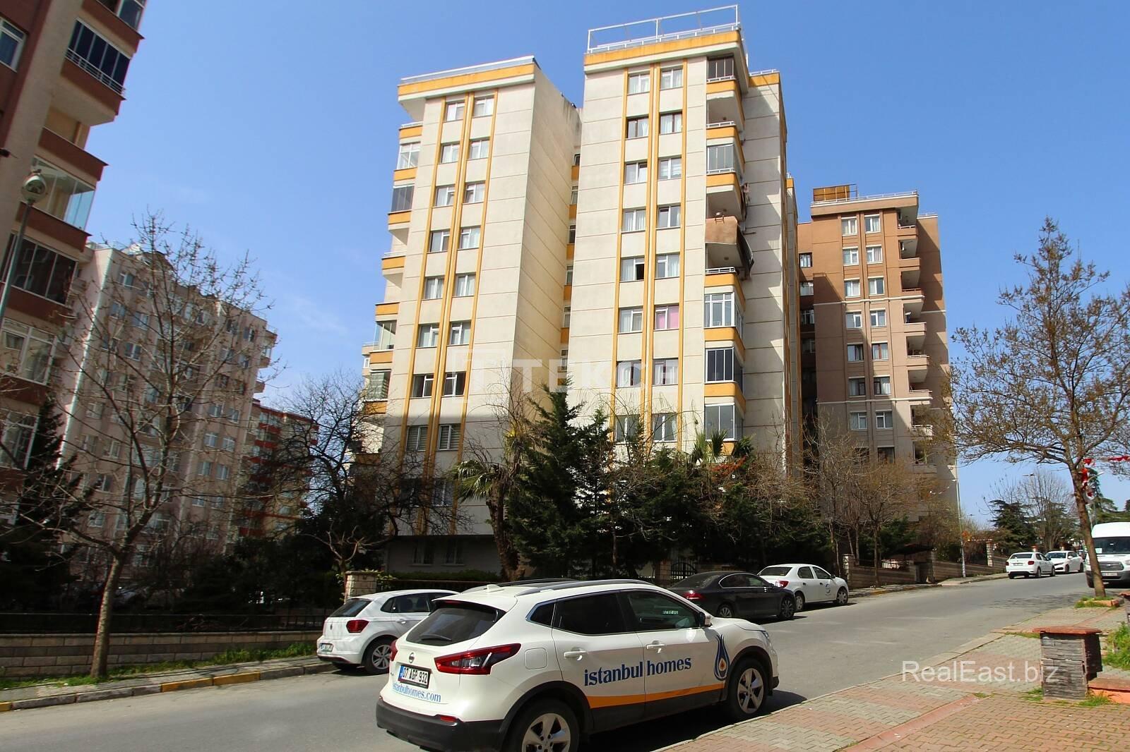 Spacious Penthouse Apartment in Maltepe, Istanbul