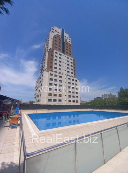 Spacious 4+1 Apartment in the Heart of Başakşehir