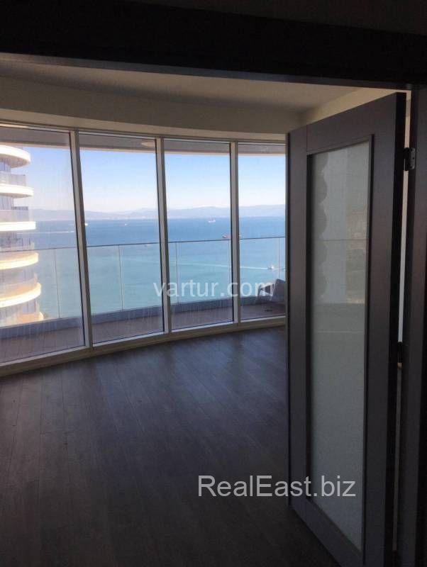 Modern Apartment with Sea View in Kartal, Istanbul