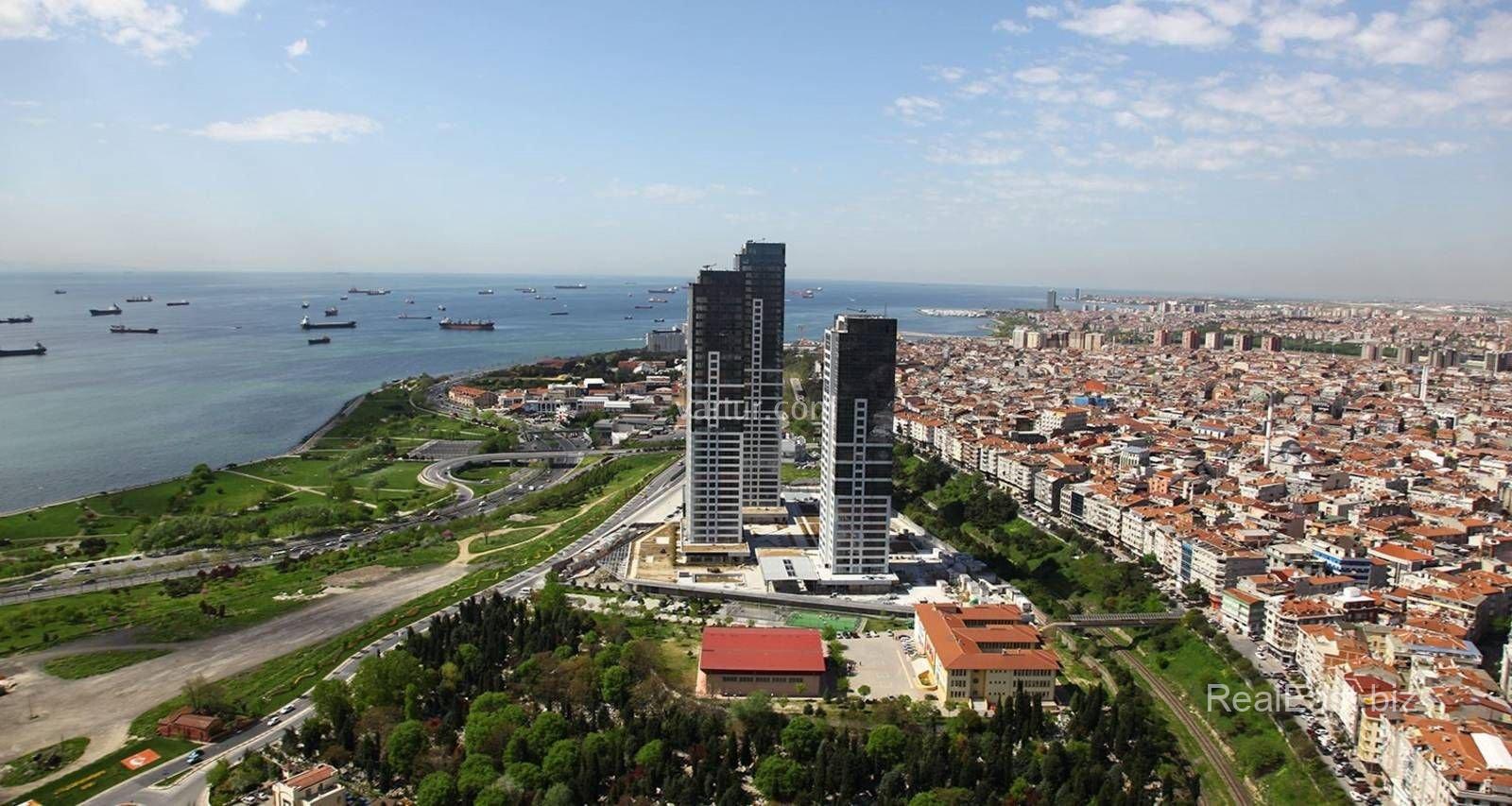 Luxury Apartment with Stunning City and Sea Views in Istanbul