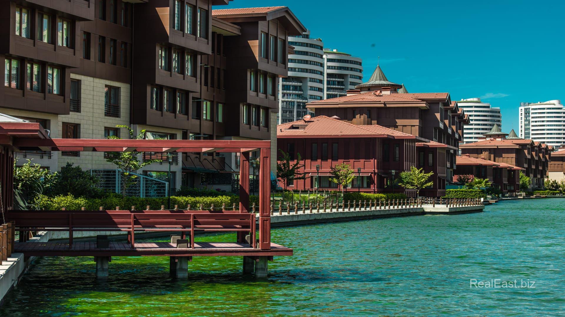 Modern Apartment in Istanbul's Vibrant Marmara Region