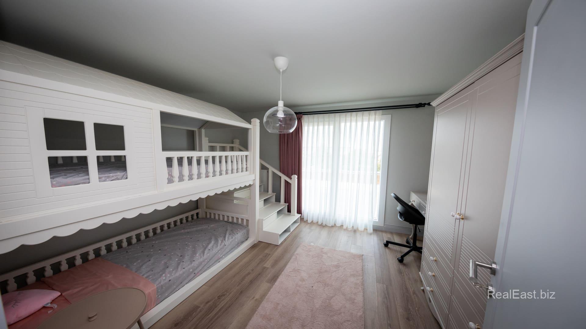 Modern Apartment in Istanbul's Vibrant Marmara Region