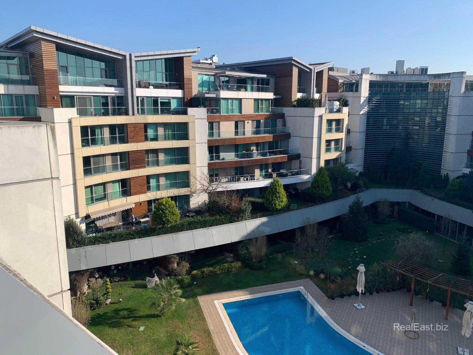 Stunning Roof Duplex Apartment in Göktürk, Istanbul