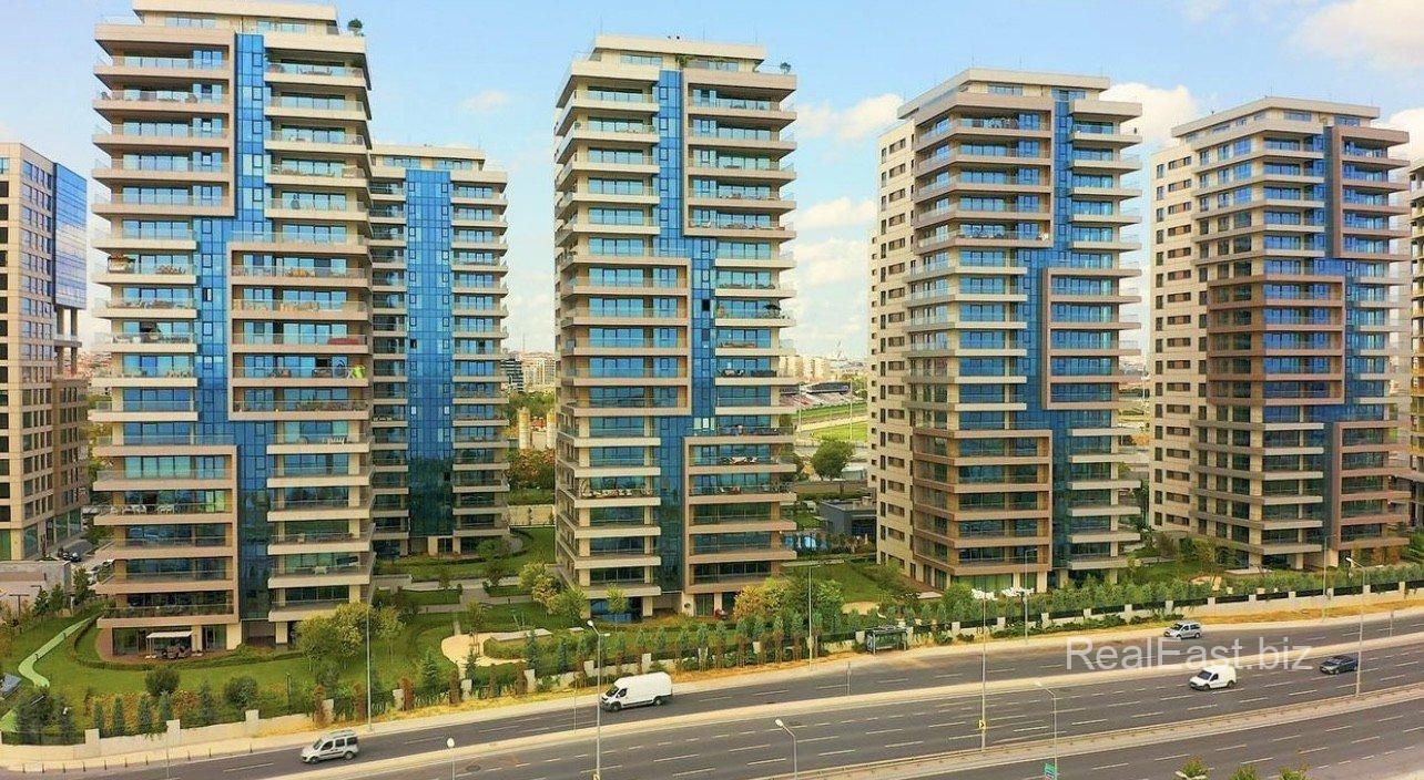 Luxurious 5+2 Apartment in the Heart of Istanbul