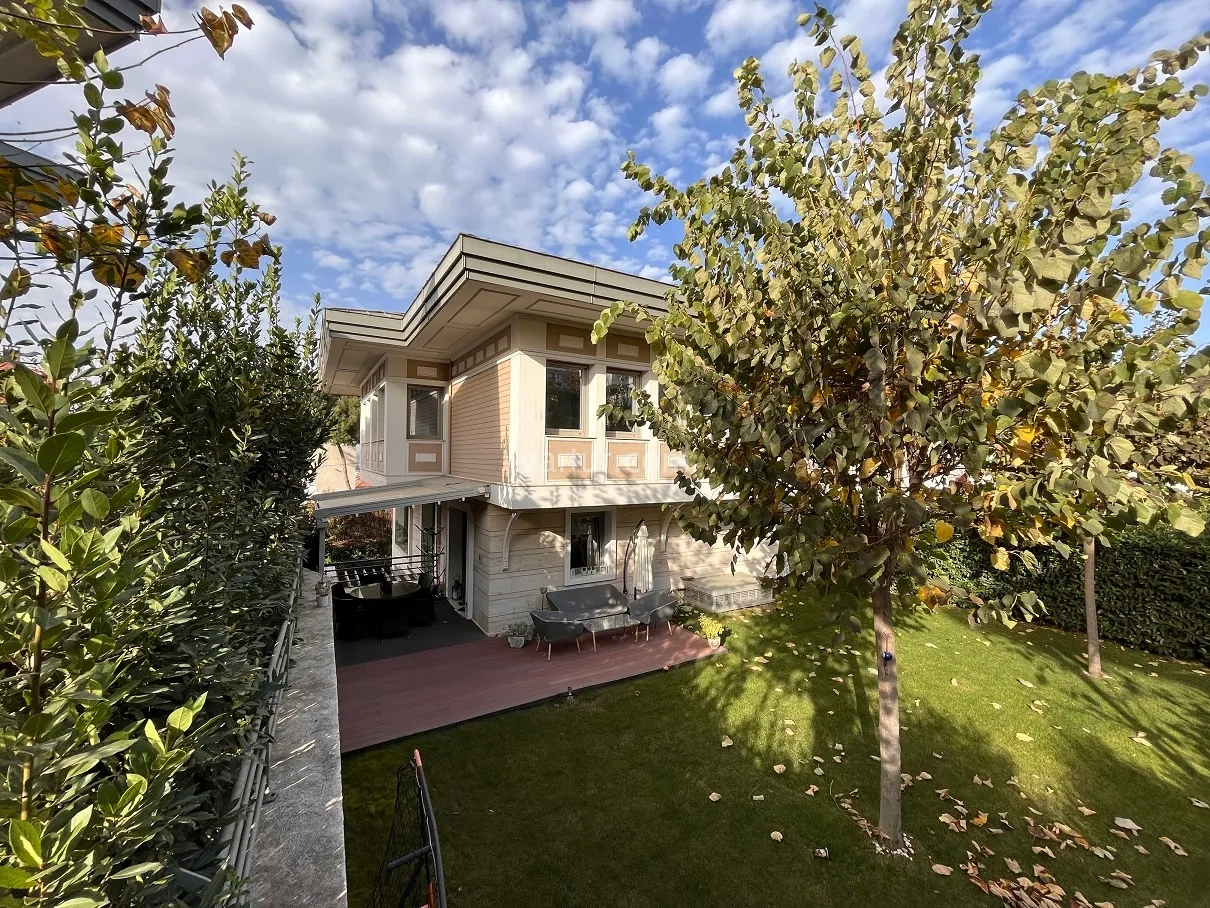 Luxury Apartment with Bosphorus Views in Üsküdar