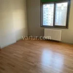 Canlı Kadıköy’de Şık Daire (İlan No: 6892)