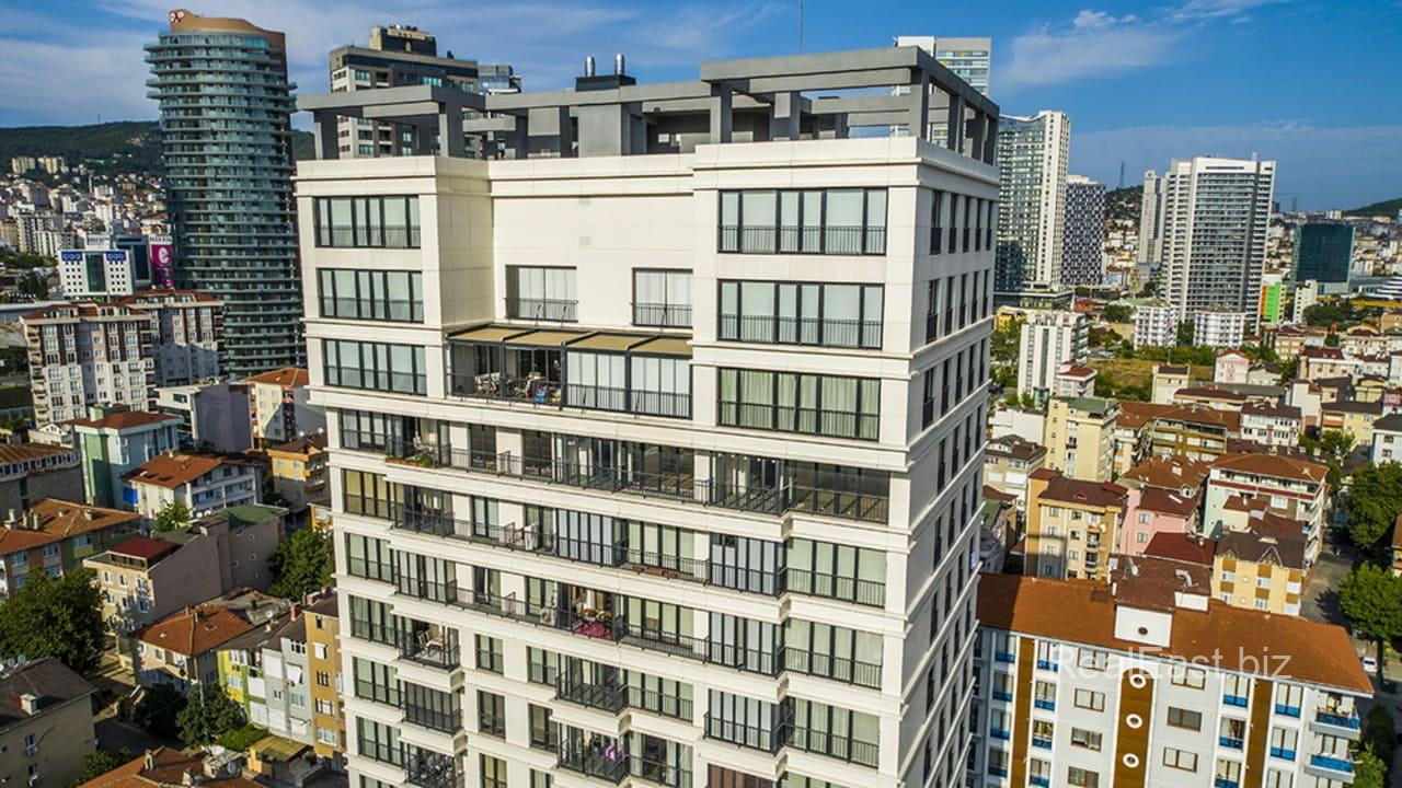 Spacious 4+1 Apartment in Kartal, Istanbul