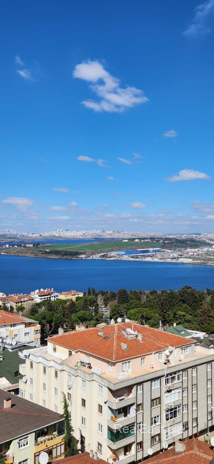 Charming 2+1 Apartment in Istanbul's Küçükçekmece District