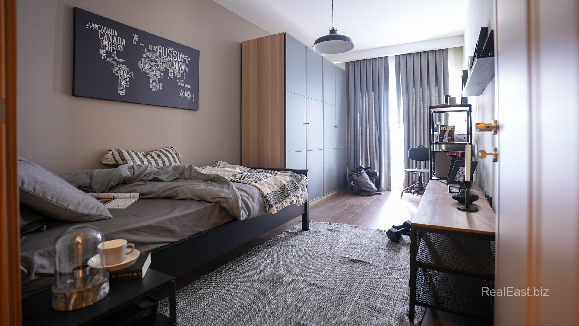 Modern 2+1 Apartment in Istanbul with Sea View