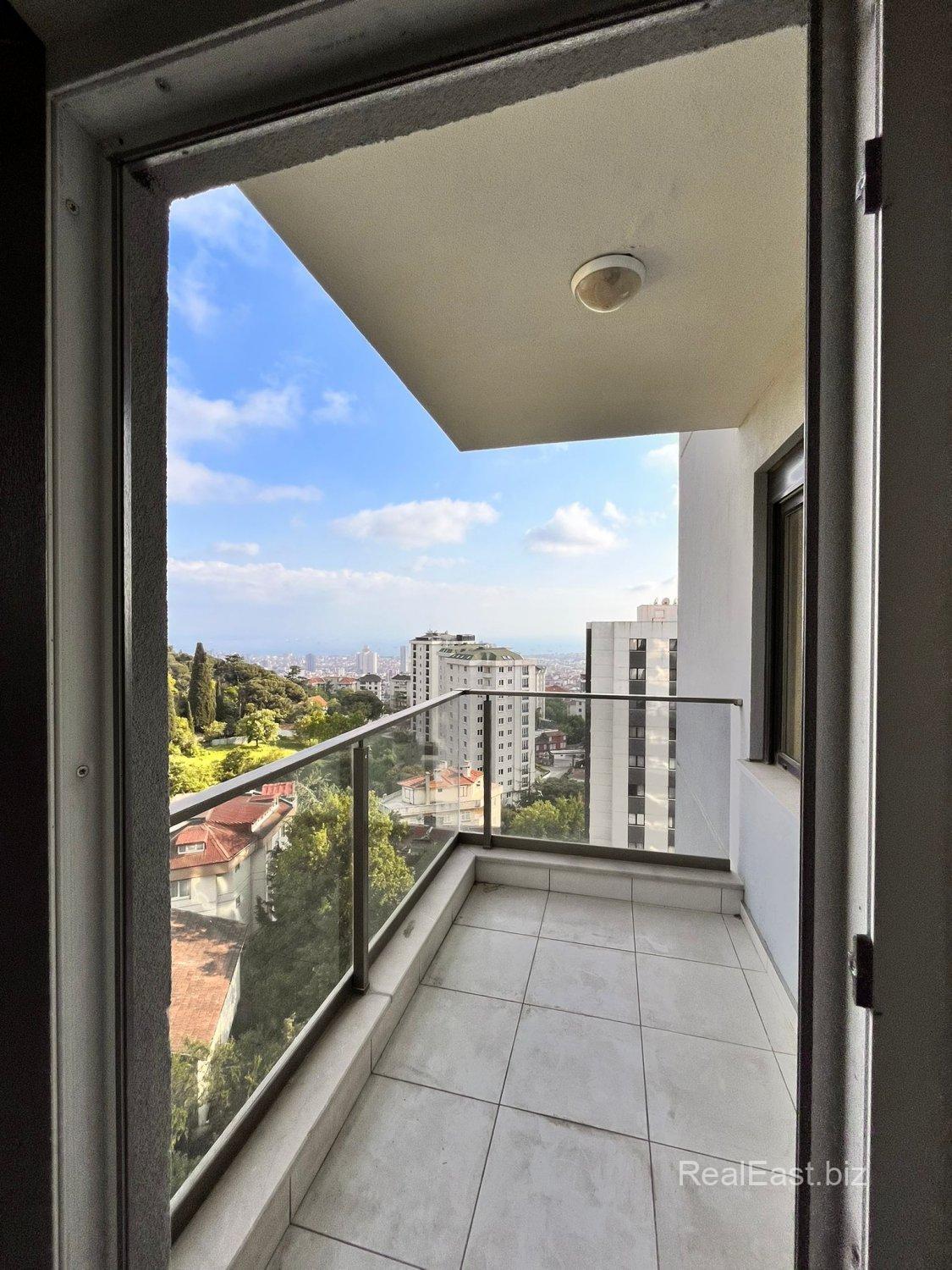 Charming 2+1 Apartment in Vibrant Kartal, Istanbul