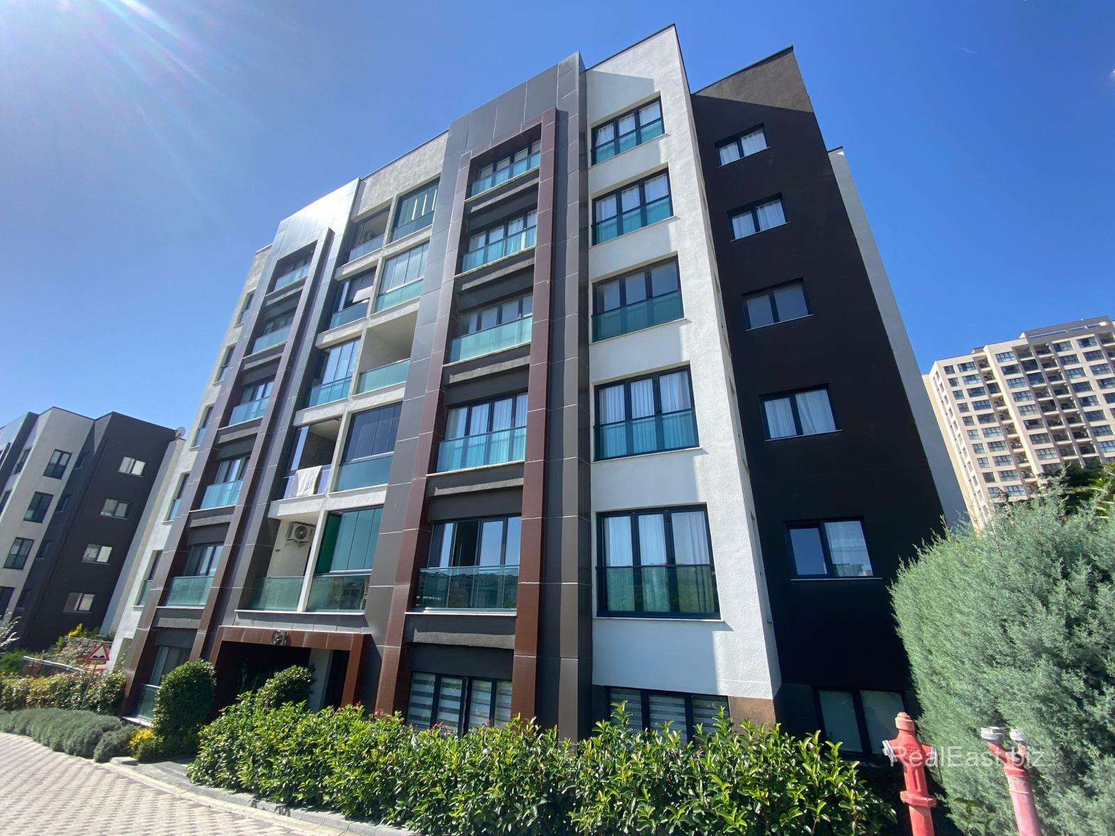 Spacious 4+1 Apartment in the Heart of Istanbul