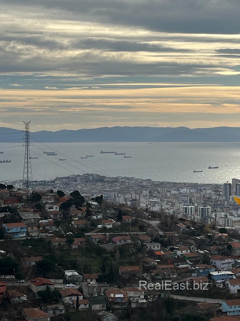 Charming 3+1 Apartment with Stunning Sea Views in Istanbul