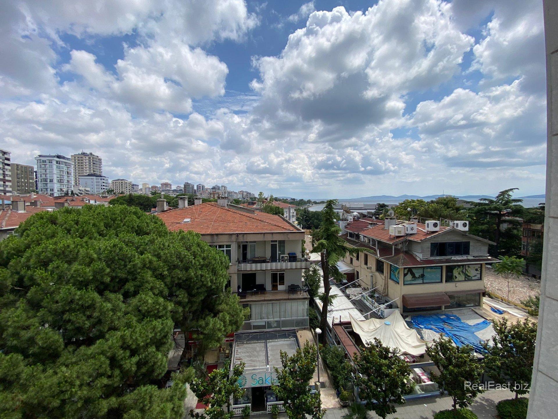 Modern Apartment with Stunning Sea View in Kadikoy, Istanbul