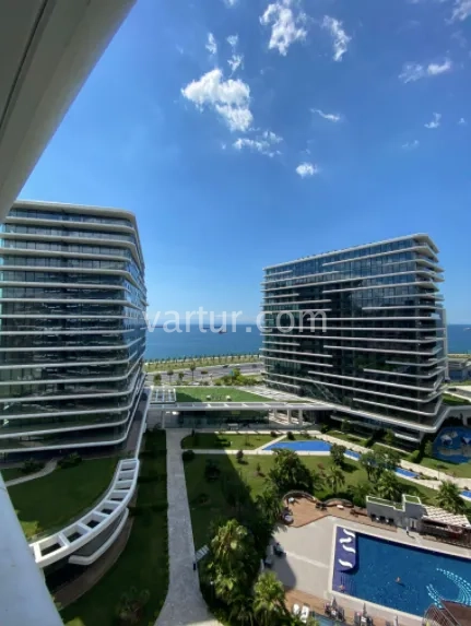 Luxurious 3+1 Apartment with Stunning Sea Views in Zeytinburnu