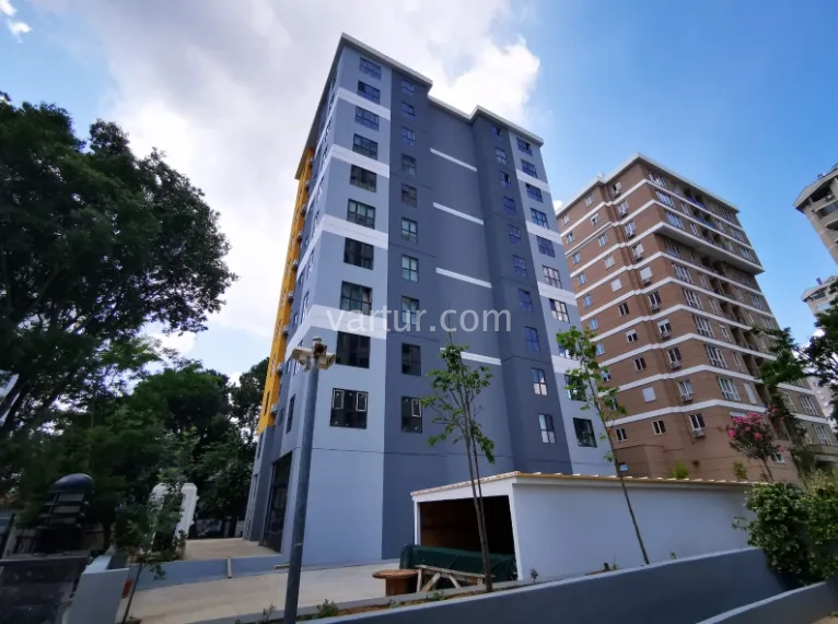 Charming 2+1 Apartment in Vibrant Kadikoy