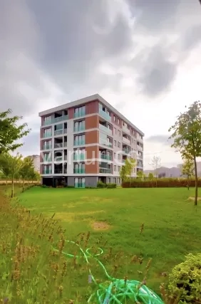 Stylish 3+1 Apartment in Vibrant Beylikduzu, Istanbul