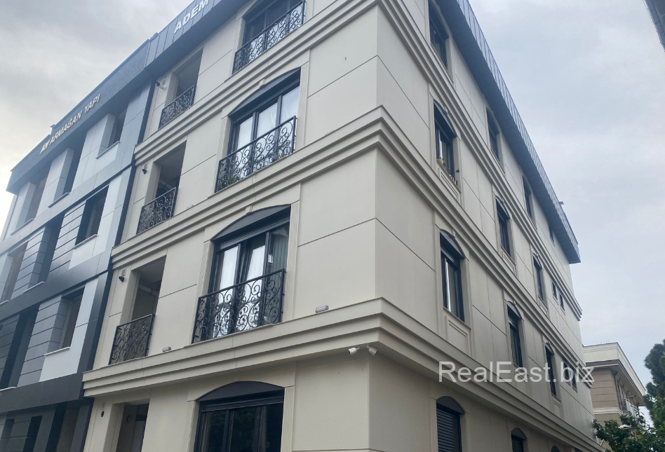 Spacious 4+1 Apartment in the Heart of Istanbul