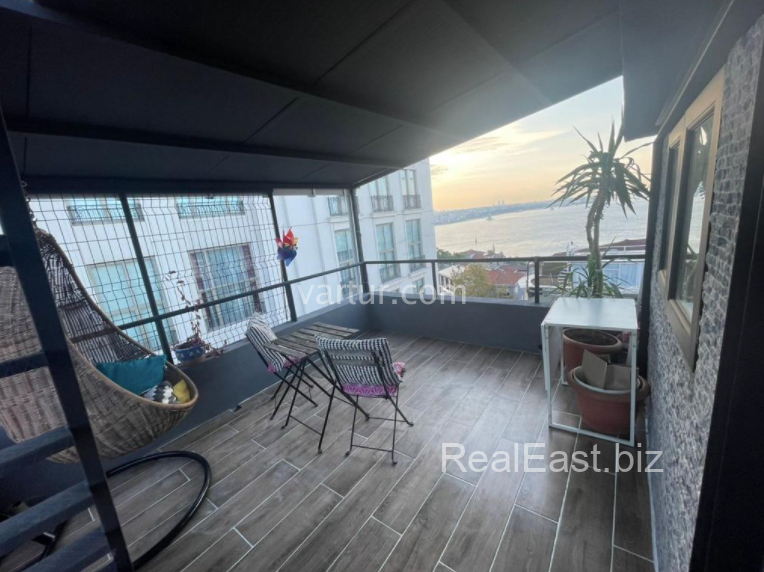 Charming Duplex Apartment in Beyoglu, Istanbul