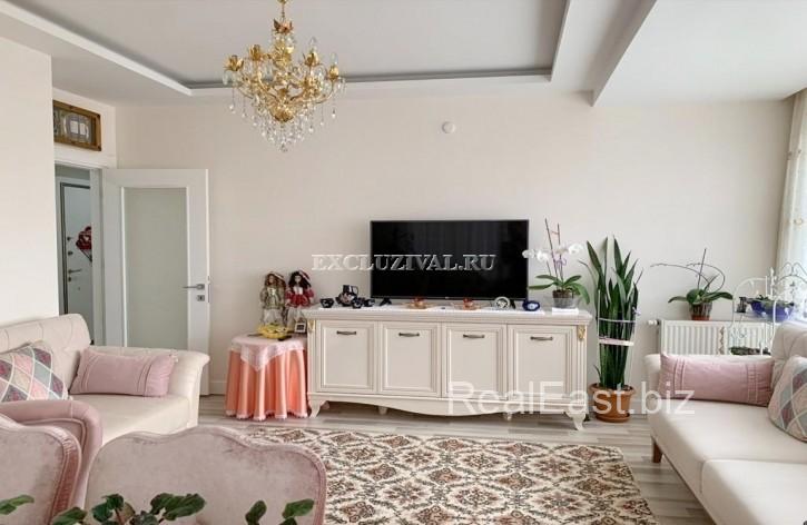 Stunning 2+1 Apartment with Pool in the Heart of Istanbul