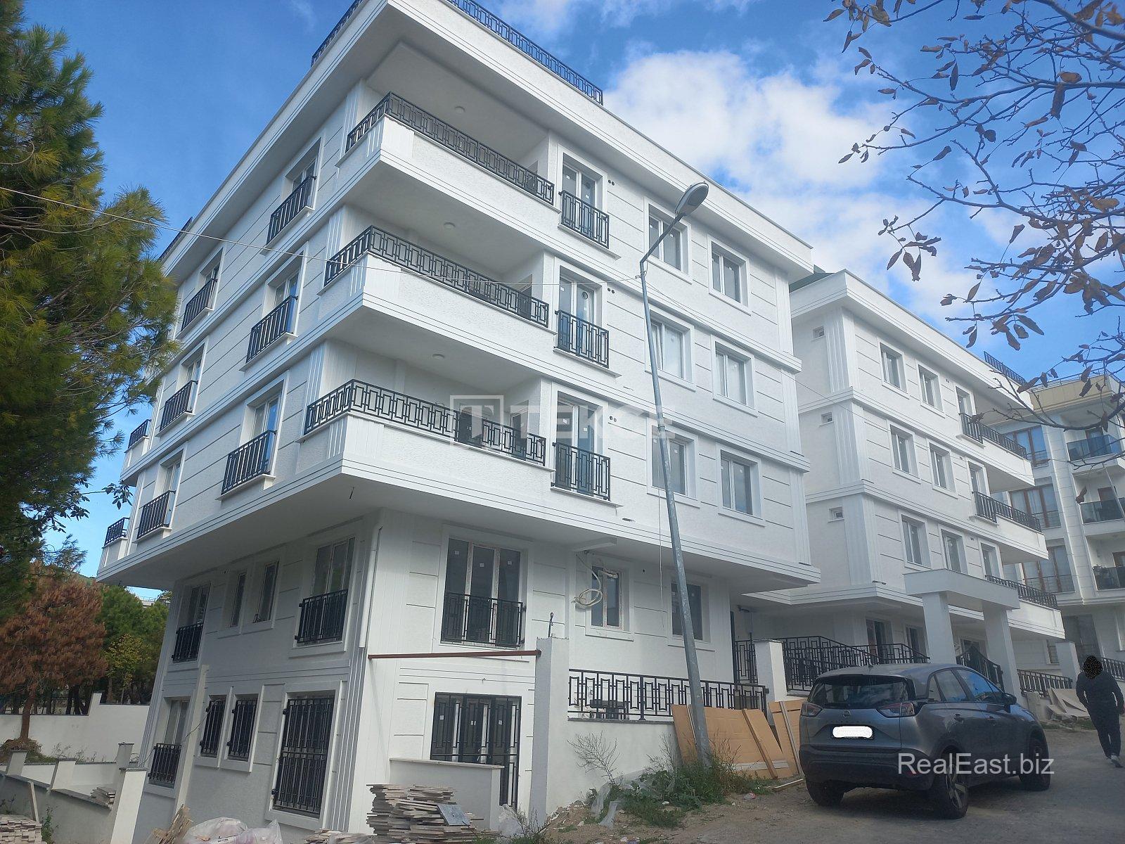 Modern Apartments Near Gürpınar Beach in Büyükçekmece