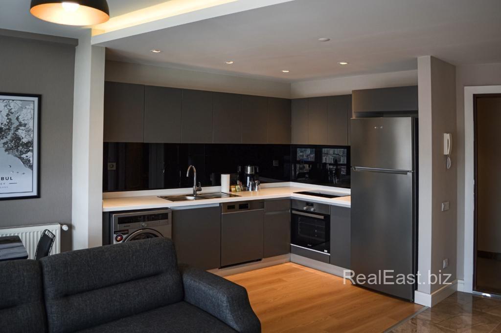 Charming 1+1 Apartment in Istanbul's Vibrant District