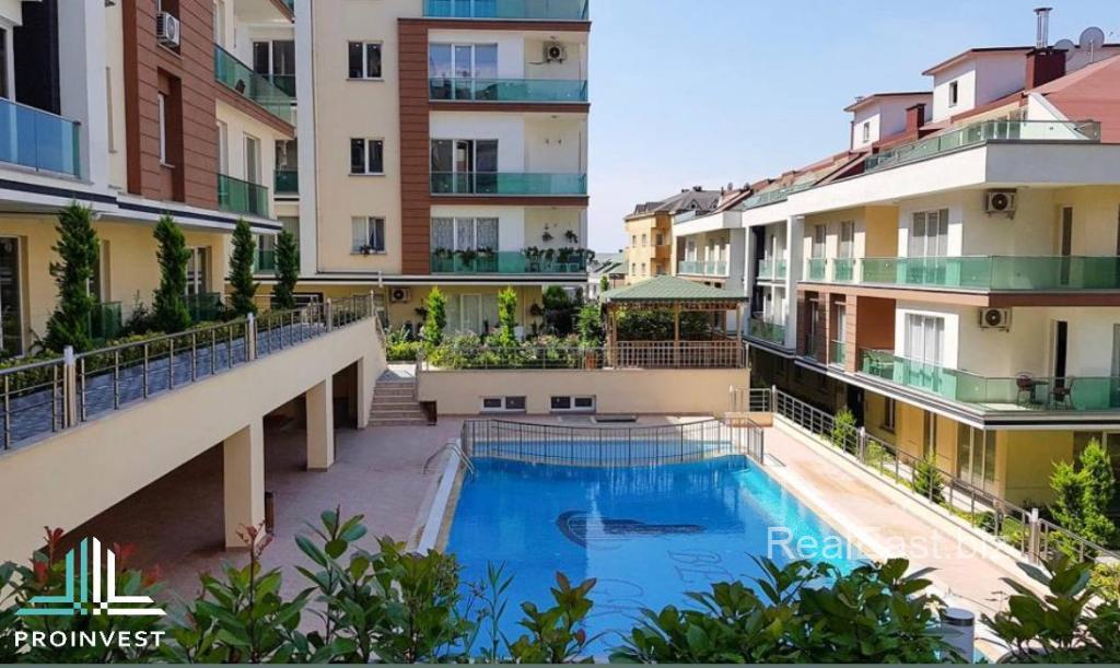 Contemporary 4+1 Apartment in the Heart of Istanbul