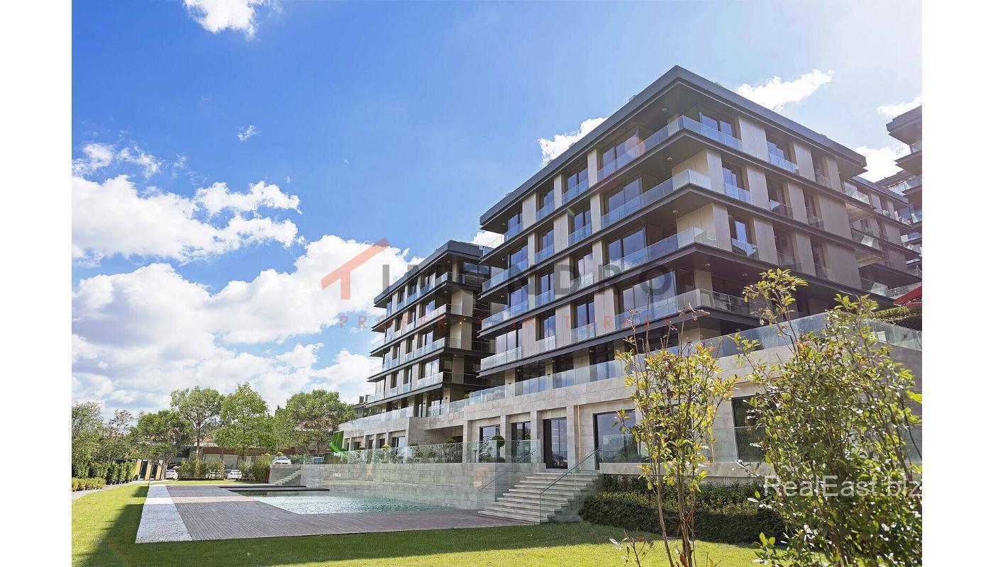 Luxury Apartment with Stunning Sea Views in Besiktas